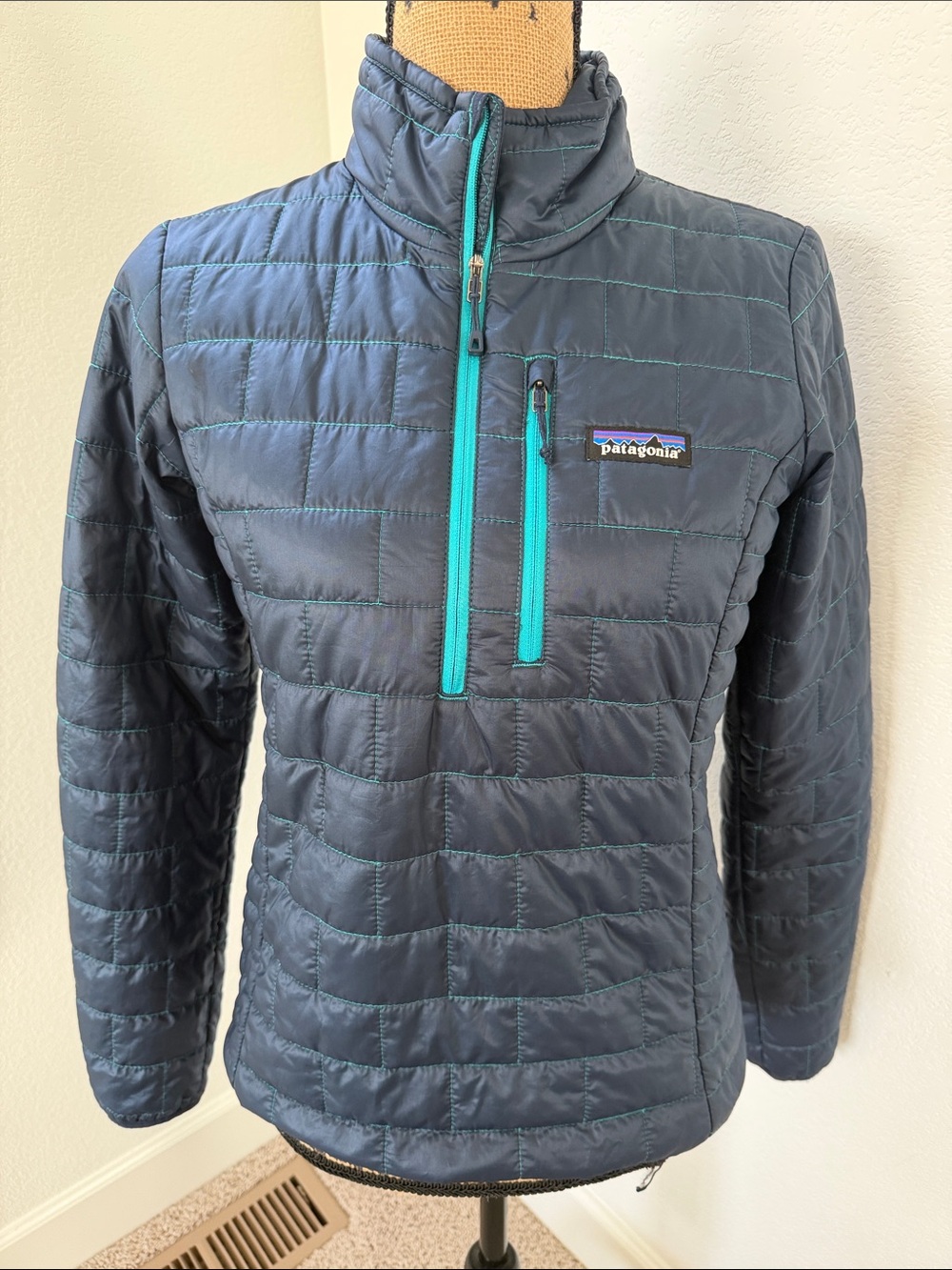 W’s Patagonia Nano Puff Pullover